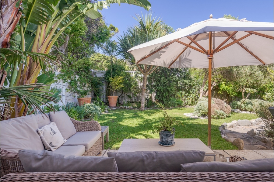 4 Bedroom Property for Sale in Kommetjie Western Cape